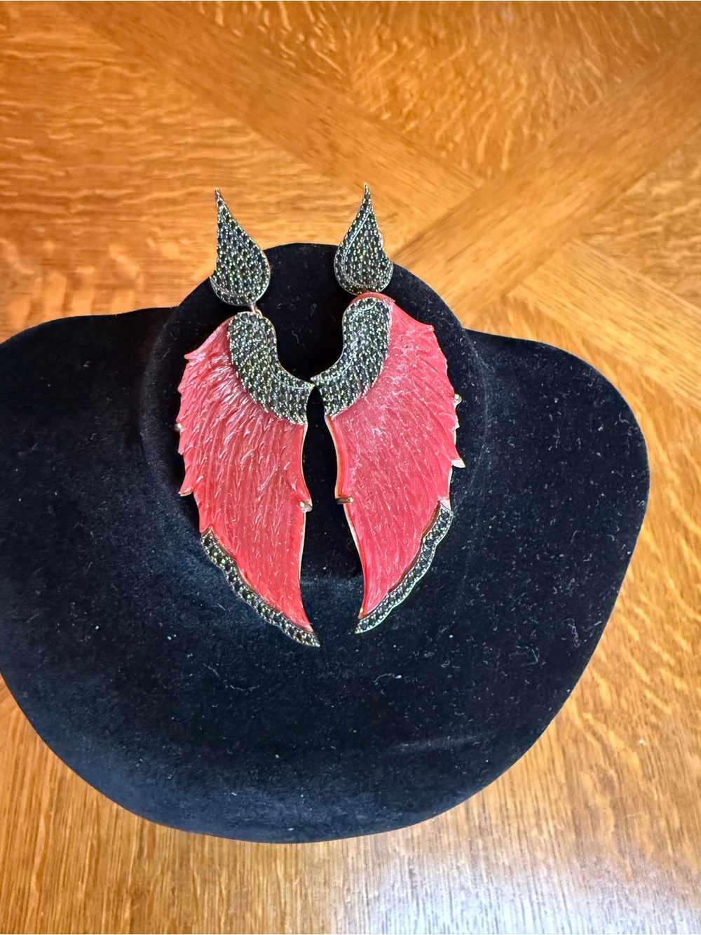 Red Wing-Shaped Drop Earrings - Unbranded